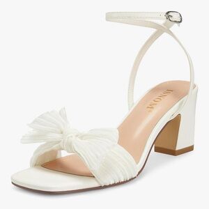 Elegant White Heeled Sandals
